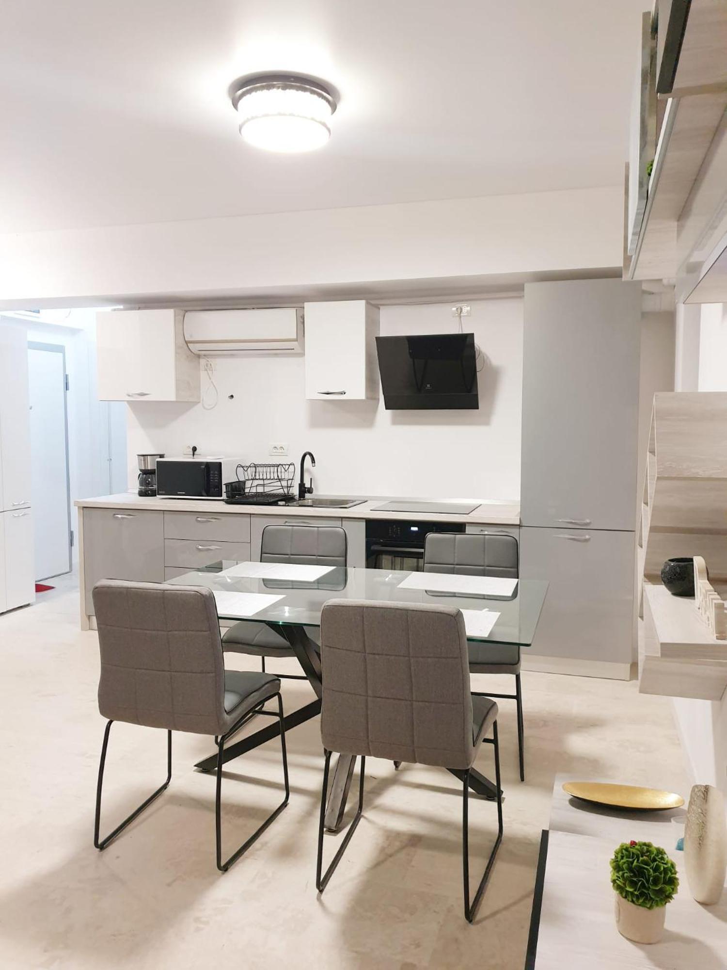 Năvodari Seafront Papaya Apartment מראה חיצוני תמונה